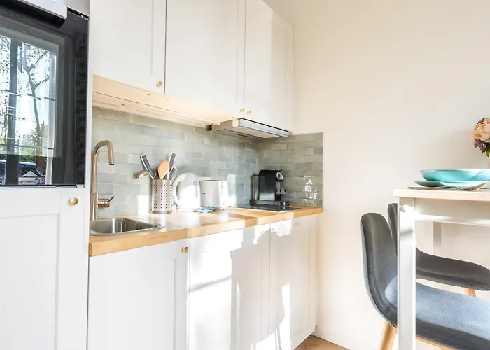 Charming Apartment In The Heart Of The 16Th District - Mobility Lease